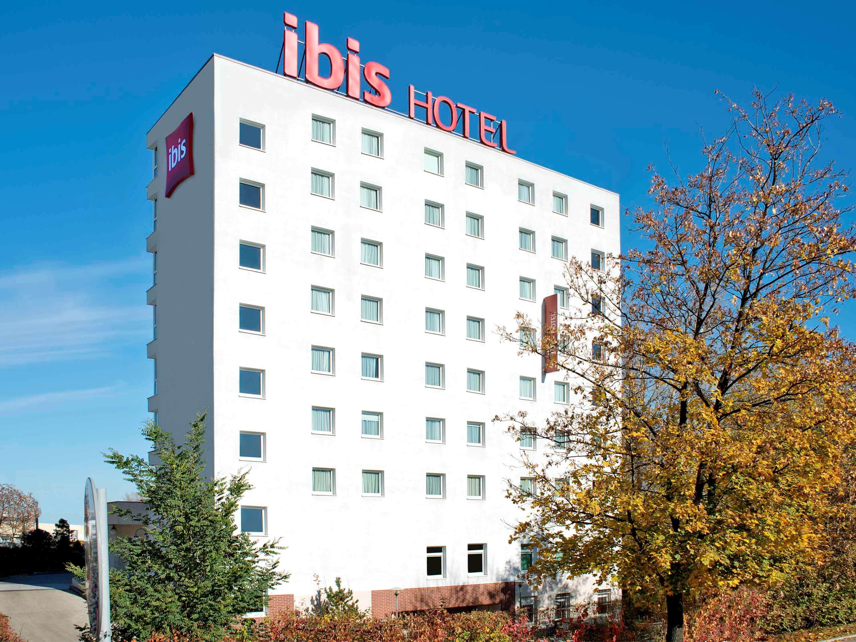 Ibis Warszawa Ostrobramska Hotell Exteriör bild